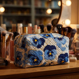 Gesteppte Kosmetiktasche mit Stiefmütterchen NCU0PT9196